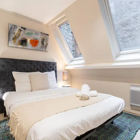 דירה Old - Superb 2 Bedrooms. *