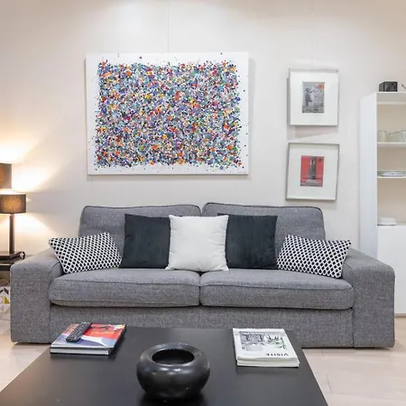 דירה Old - Superb 2 Bedrooms. *